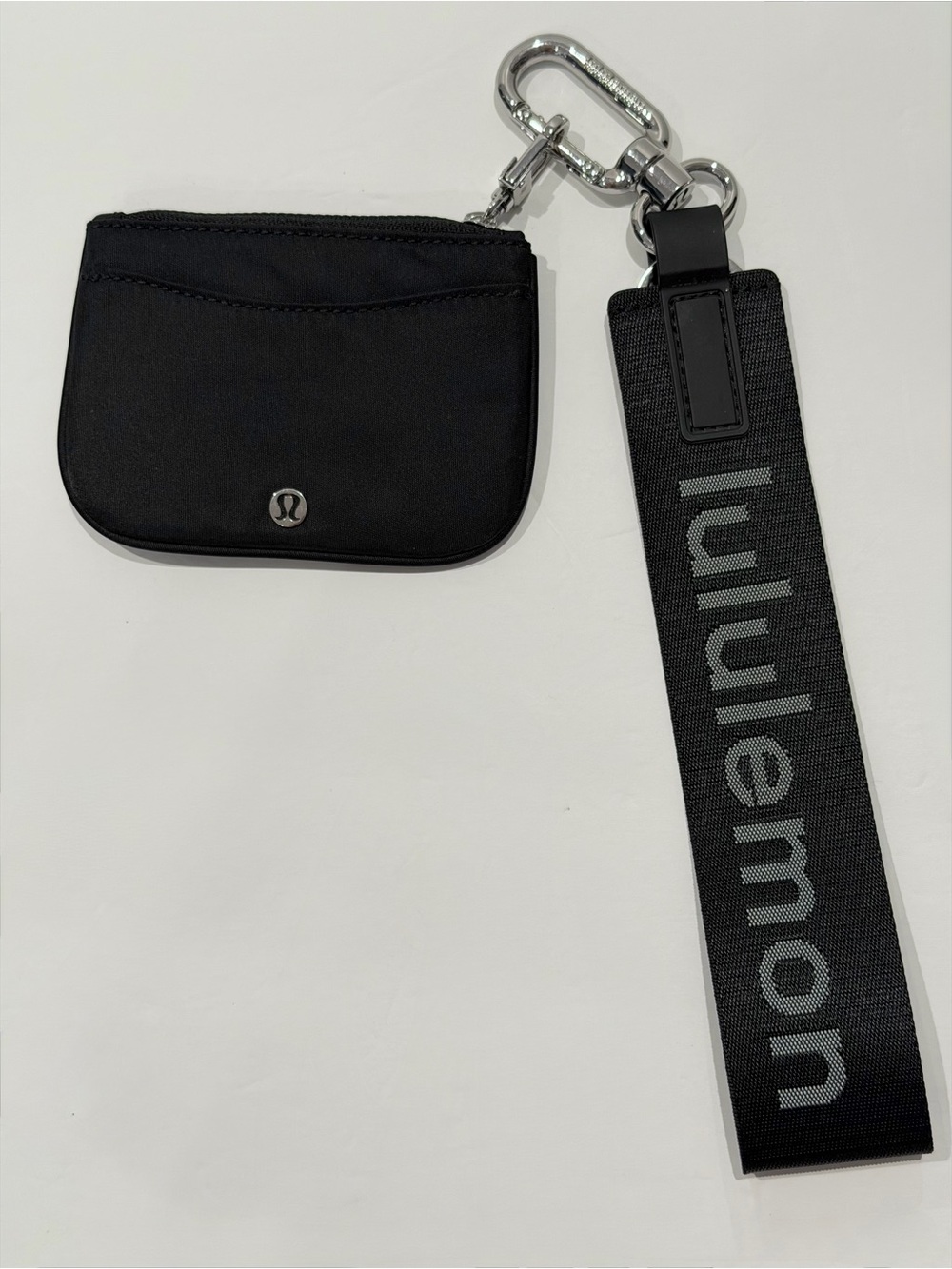 lululemon athletica set - clippable Card Holder and never lost key chain - Picture 2 of 6